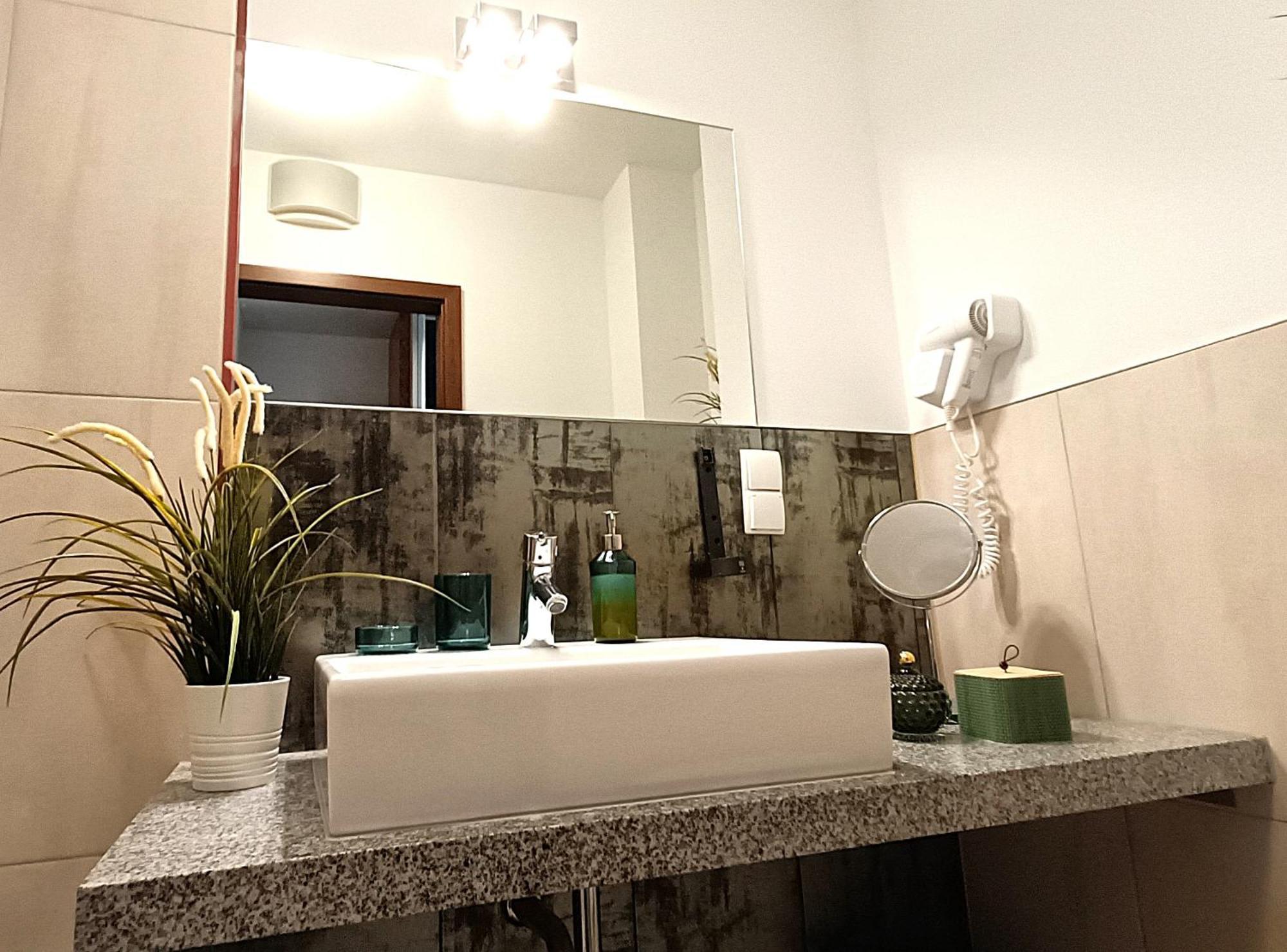 122 W Pieciogwiazdkowym Royal Tulip 200m Plaza Dobruk Romek Apartment *
